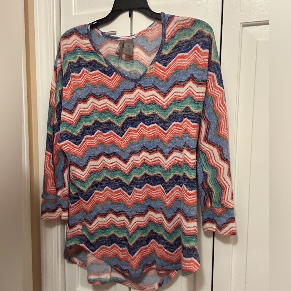 New Directions colorful blouse Size Medium. Thin and slightly sheer.